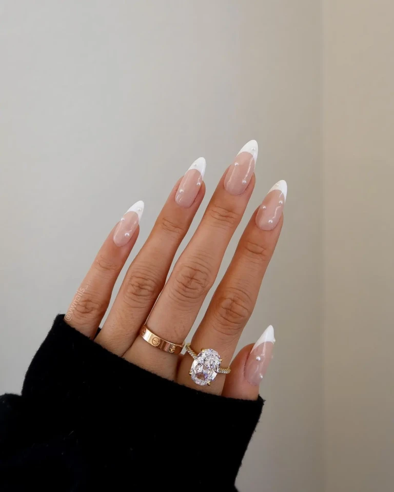 30+ Pearl Nails That Will Make Your Elegant Manicure Dreams Come True