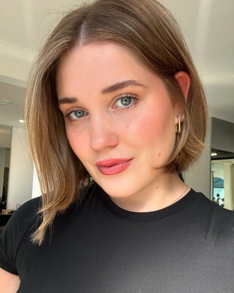 The Ultimate Guide to Blunt Bob Cuts: 17 Fresh Ideas